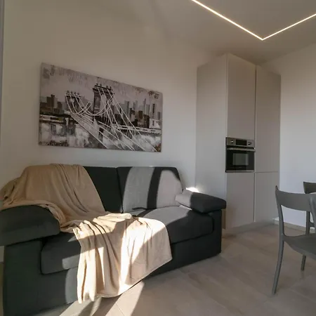 Mamma Ciccia - Amoro With Beautiful Terrace Apartment Galbiate
